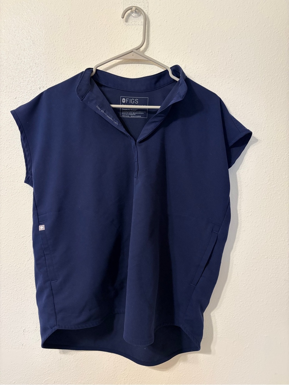 Figs Deep Navy Relaxed Rafela Scrub Top
